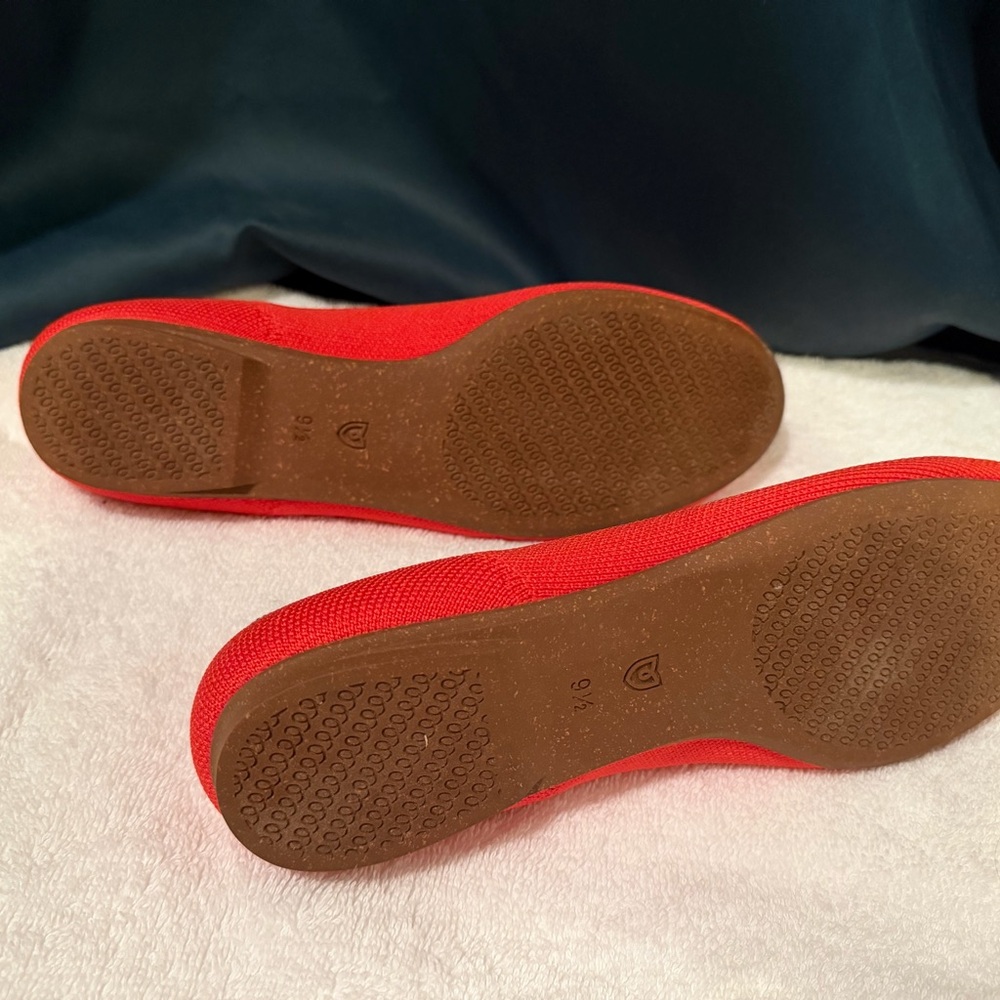 Like New Rothy’s Red Ballet Flats with Bow - Picture 3 of 3